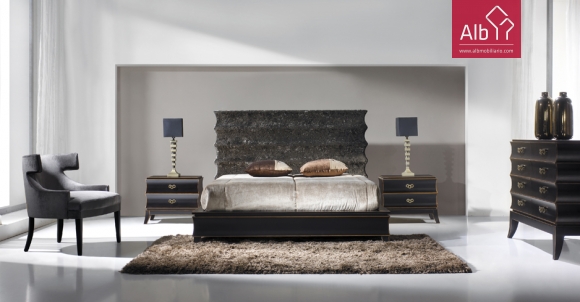 Quarto de casal com acabamento colonial wengï¿½ e ouro